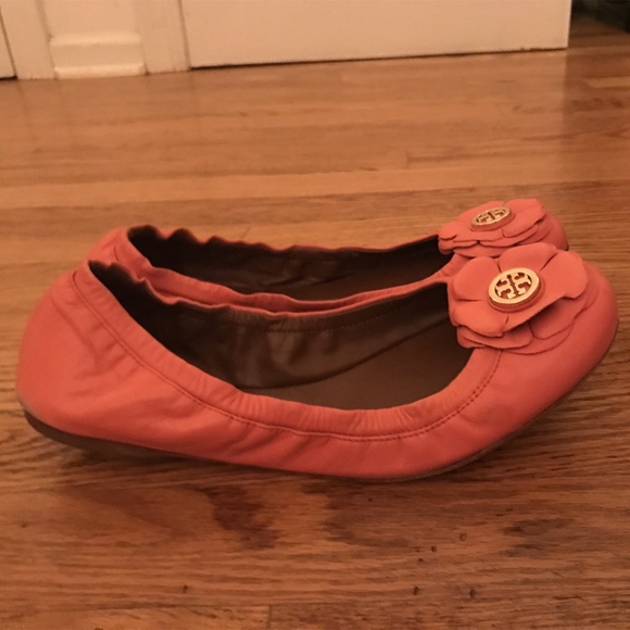 Tory Burch Shelby Flower Ballet Flats - Picture 4 of 4